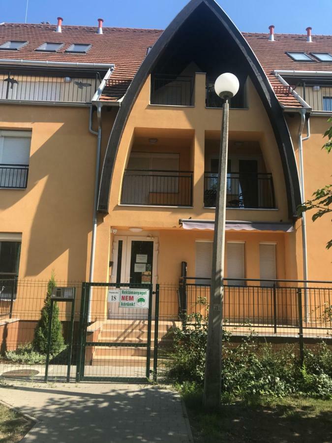 Tommy Apartman 2.0 Hajduszoboszlo Bagian luar foto